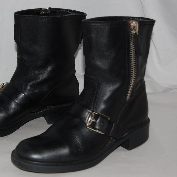36.5/6.5❤️ Gucci Buckle Black Leather moto Biker Riding Ankle boots ITALY - Picture 1 of 9
